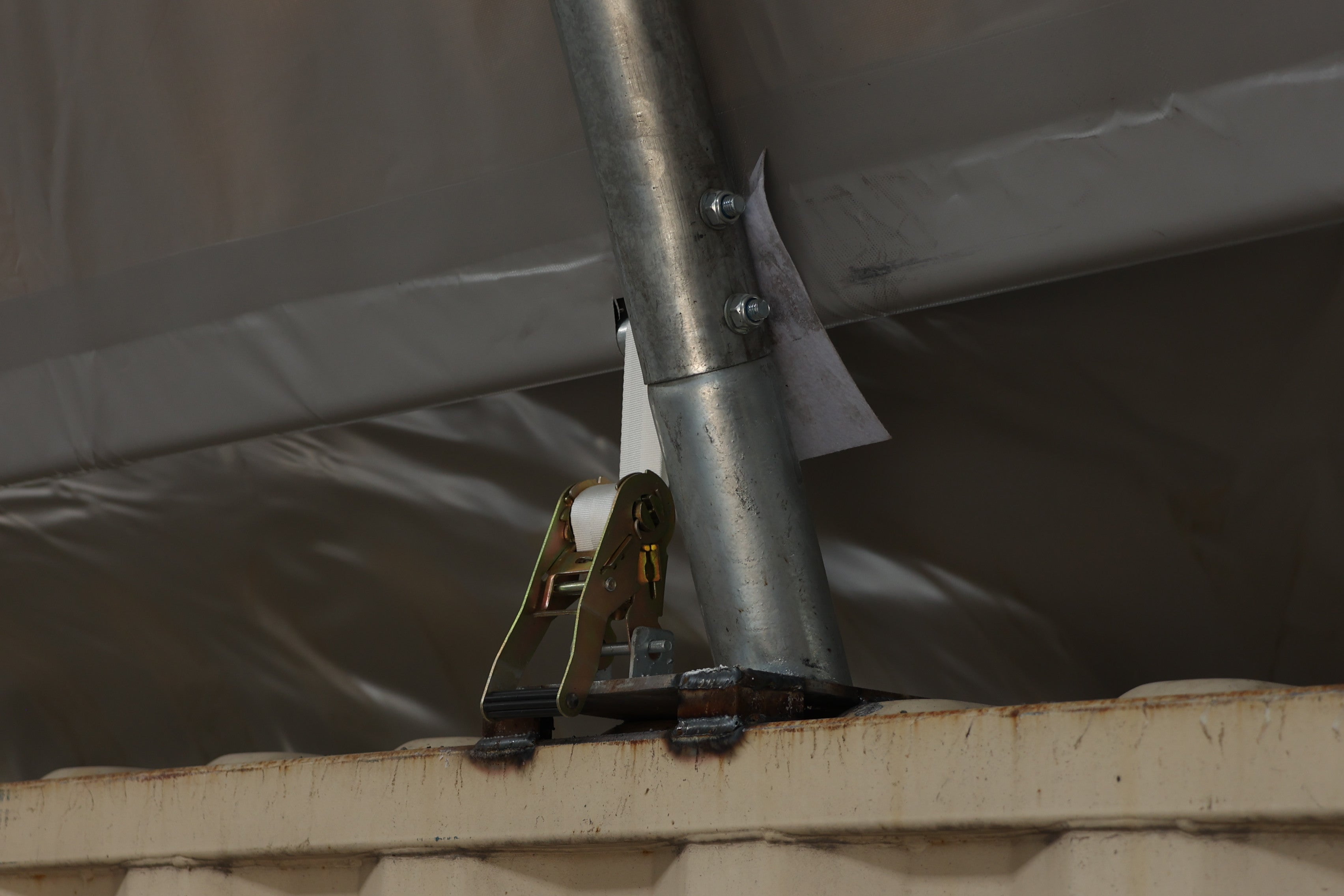 Container­überdachung (8m x 12m x 3m)